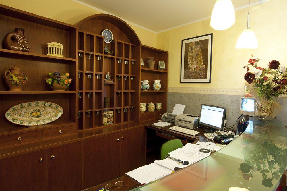 Hotel Columbia Palermo Exterior foto