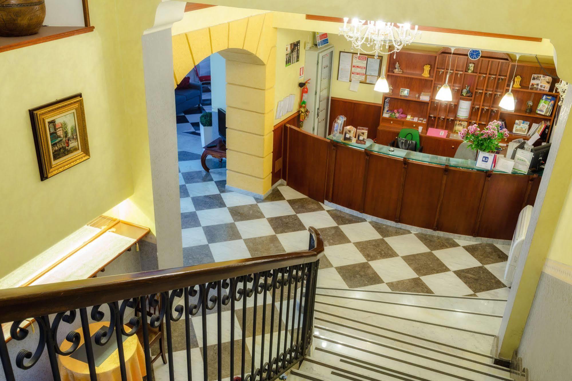 Hotel Columbia Palermo Exterior foto